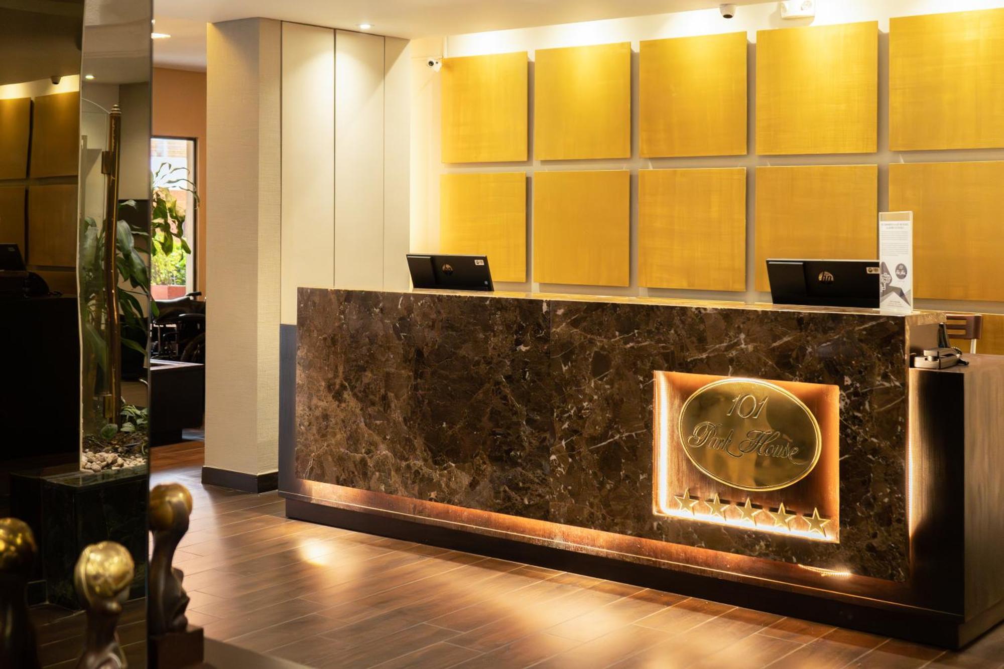 Hotel 101 Park House โบโกตา ภายนอก รูปภาพ